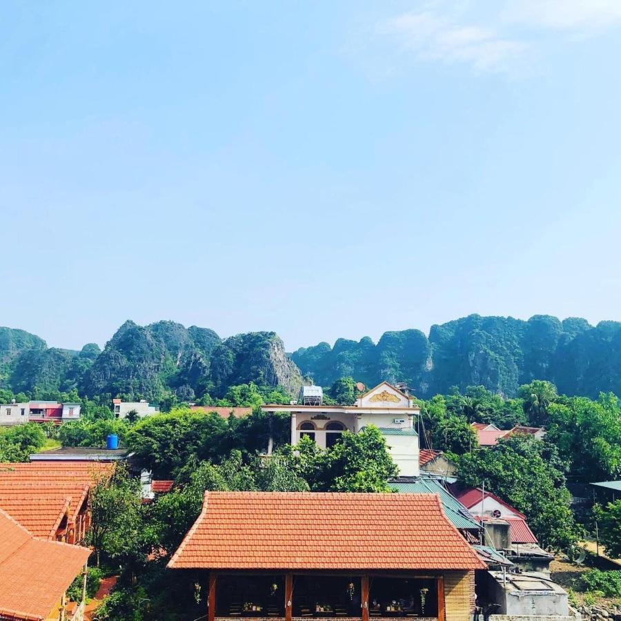 Greenland * Ninh Binh